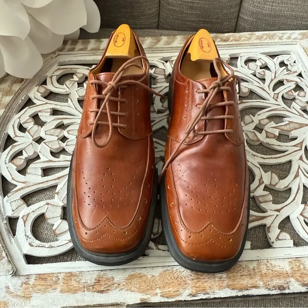 Dr. Martens 10 off leather